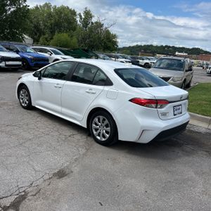 صورة 4 لـ 2025 Toyota COROLLA LE