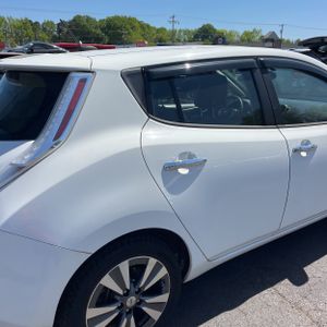 NISSAN LEAF SL - 9
