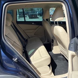 2012 Volkswagen TIGUAN S 照片 35