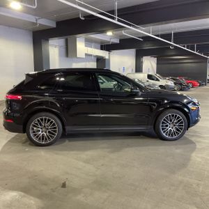 PORSCHE CAYENNE - 10