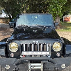 صورة 15 لـ 2017 JEEP WRANGLER UNLIMITED SAHARA
