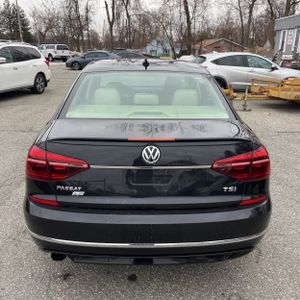 VOLKSWAGEN PASSAT 1.8T R-LINE - 6