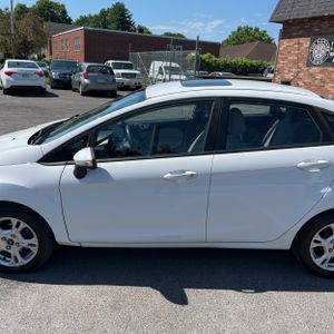 صورة 4 لـ 2016 FORD FIESTA SE