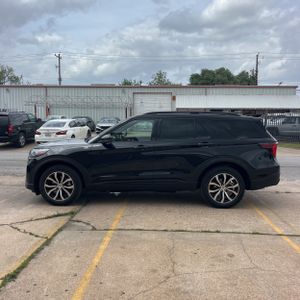FORD EXPLORER ST-LINE - 2