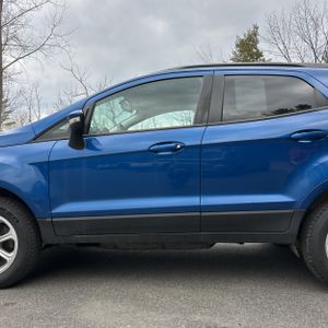 FORD ECOSPORT SE - 4