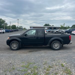 2015 Nissan FRONTIER SV — фото 3