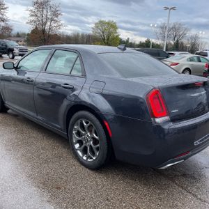 CHRYSLER 300 S - 5