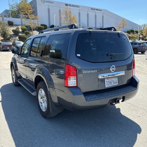 2012 Nissan PATHFINDER SV 照片 5