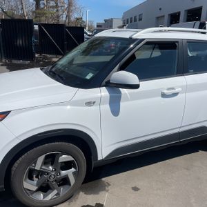 HYUNDAI VENUE SEL - 2