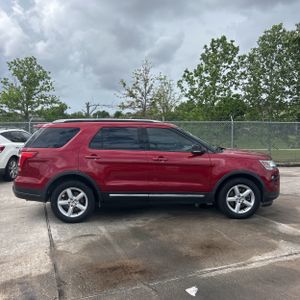 FORD EXPLORER XLT - 10