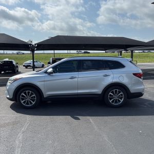 HYUNDAI SANTA FE SE - 3