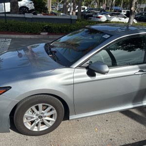 صورة 2 لـ 2025 Toyota CAMRY LE