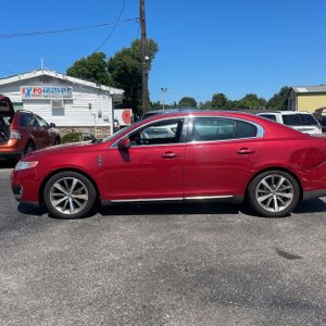 صورة 3 لـ 2009 Lincoln MKS BASE
