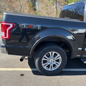 FORD F-150 LARIAT - 9