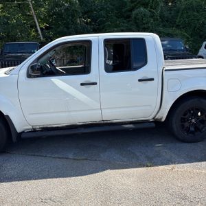 صورة 4 لـ 2020 Nissan FRONTIER SV