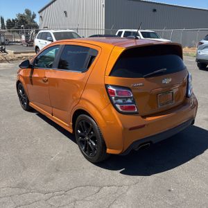 2017 Chevrolet SONIC LT AUTO 照片 5