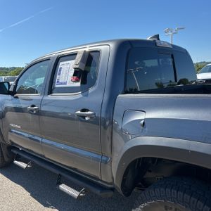 صورة 6 لـ 2022 Toyota TACOMA TRD OFF-ROAD