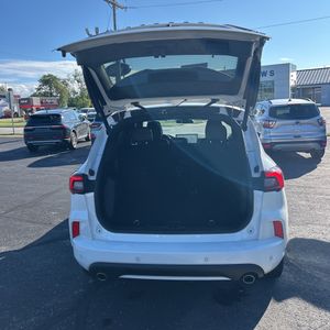 صورة مصغرة 43 لـ 2023 FORD ESCAPE ST-LINE
