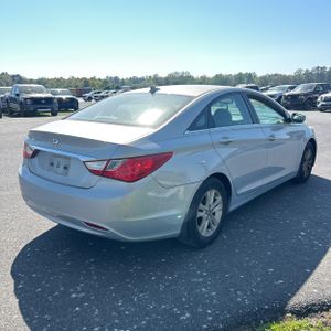 HYUNDAI SONATA GLS - 8