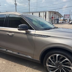صورة 13 لـ 2020 Lincoln AVIATOR RESERVE