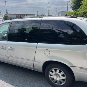 صورة 6 لـ 2005 Chrysler TOWN & COUNTRY LIMITED