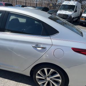 HYUNDAI ACCENT LIMITED - 6