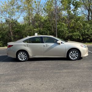 LEXUS ES 300H BASE - 10
