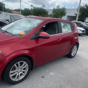 صورة 3 لـ 2016 Chevrolet SONIC LT AUTO