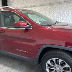 2019 JEEP CHEROKEE LATITUDE PLUS 照片 11