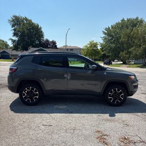 صورة 10 لـ 2021 JEEP COMPASS TRAILHAWK