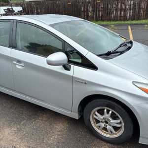 2011 Toyota PRIUS TWO — миниатюра 13