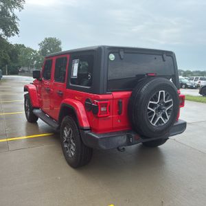 2019 JEEP WRANGLER UNLIMITED SAHARA 照片 4
