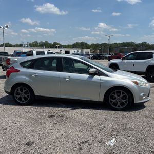 FORD FOCUS SE - 10