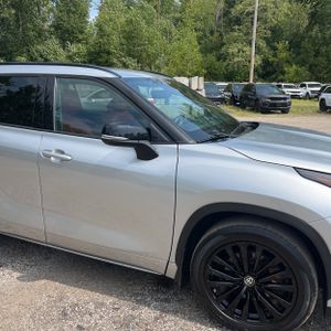 2023 Toyota HIGHLANDER XSE 照片 13