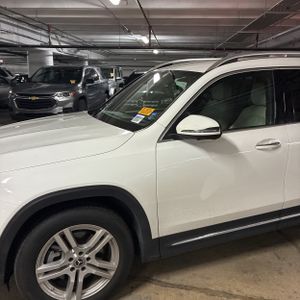 MERCEDES-BENZ GLB - 2