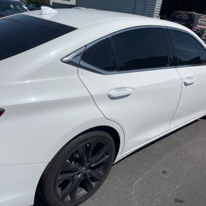 LEXUS ES 300H F SPORT HANDLING - 9