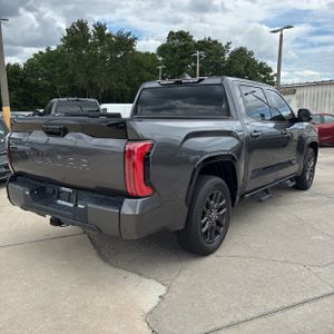 TOYOTA TUNDRA - 8