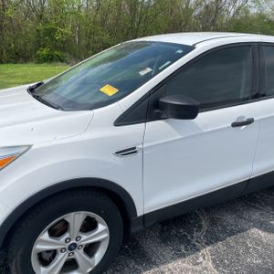 FORD ESCAPE S - 2