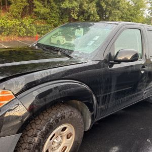 2013 Nissan FRONTIER S — фото 2