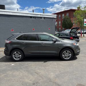 FORD EDGE SEL - 10
