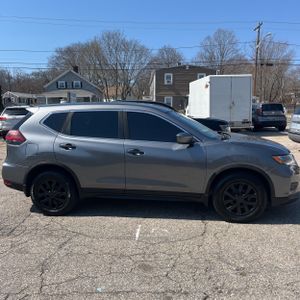 NISSAN ROGUE SV - 9