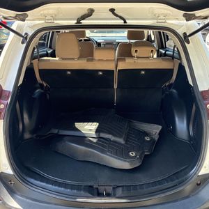 2014 Toyota RAV4 XLE 照片 43