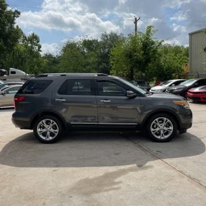 FORD EXPLORER LIMITED - 10