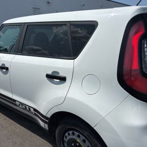 2017 KIA SOUL + — фото 5