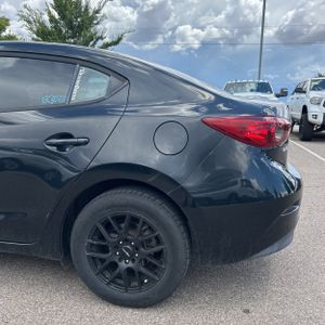 صورة 5 لـ 2017 Mazda MAZDA3 SPORT