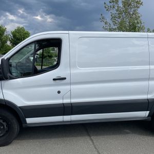 FORD TRANSIT 250 - 4