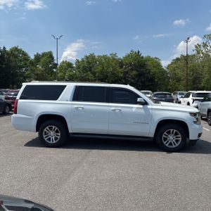 CHEVROLET SUBURBAN LT - 10