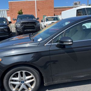 صورة 2 لـ 2013 FORD FUSION SE
