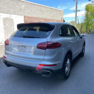 PORSCHE CAYENNE - 8