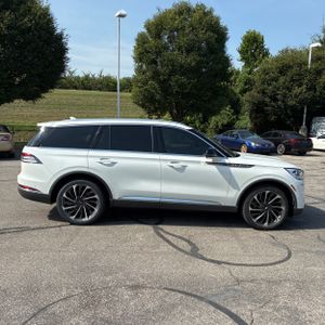 2021 Lincoln AVIATOR RESERVE — фото 10